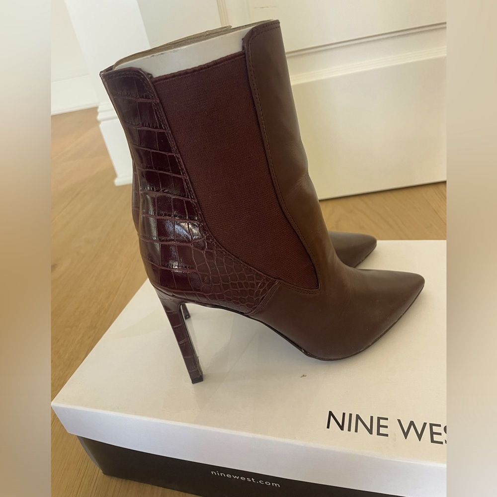 Nine West Veronica Beard Topit Leather Boot 6M Brand New